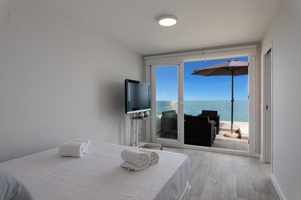 100% Seaview, 2 Minutes To The Beach And Parking Benalmadena Bagian luar foto